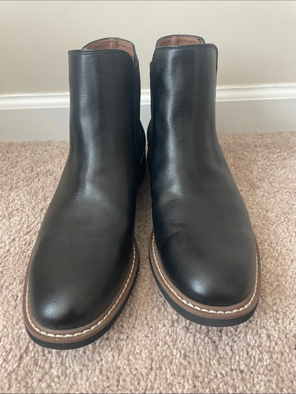 Tommy Hilfiger Black Leather Chelsea Boots with Brown Welt
